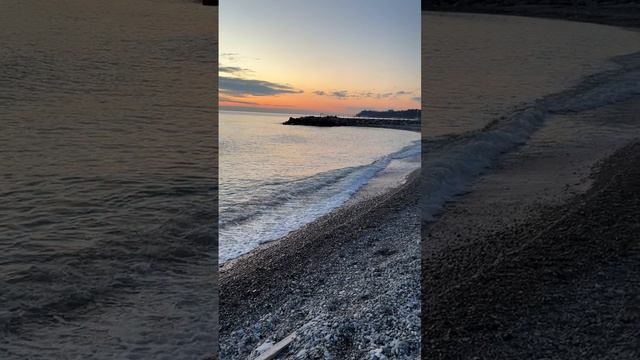 Небуг. Чёрное море и пляж зимой. 25 января 2025. Чистый ли берег