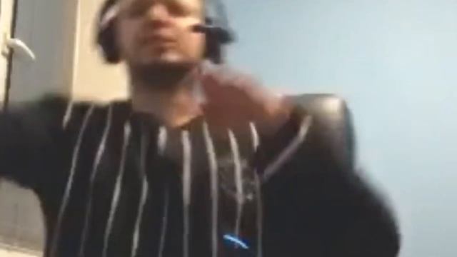 Папич танцует под Ультразвук смотреть онлайн