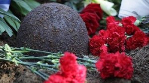 "ИЩИТЕ БЕЗ ВЕСТИ ПРОПАВШИХ" Л. Пузикова-музыка и монтаж клипа, стихи А. Решетова, исп. А. Котляров