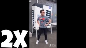 КОБЯКОВ ТАНЦУЕТ Трудный Возраст УСКОРЕНИЕ ТАНЦА В 16x КОБЯКОВ ТАНЕЦ Пуська Лучшие Моменты