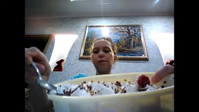 ДорогоVSдешего .Сравниваю мороженое ванильное за 1000 рублей и со вкусом дыни .за 20😝😋😎👅💋💓👍👍 смотреть онлайн