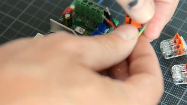 #4 C2-10/S2-1 Connected to Hall enabled actuator смотреть онлайн