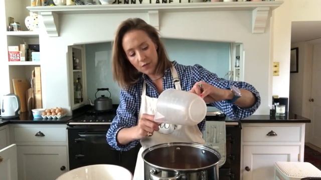 Ask Charlie - Quick, easy and delicious! How to make homemade quince jelly!