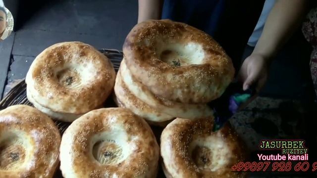 Urgut chap chak nonlarini chiqarish jarayoni Urgut dehqon bozorida смотреть онлайн