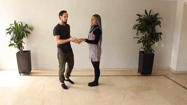 Creating Amazing Salsa Dance Connection - 8 Tips for Smoother Dances смотреть онлайн