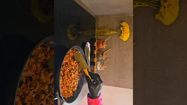 Запеканка с баклажанами и бешамелью (мусака) смотреть онлайн