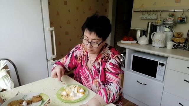 282. Мукбанг. Голубцы домашние - это вкусно!👍🤗 #мукбанг#голубцы#едимдома#влог #жаннаэйвазова