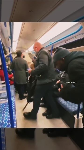 Лайфхак в Метро смотреть онлайн