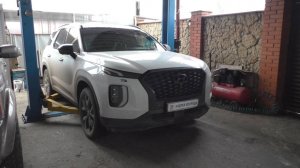 Замена передних тормозных колодок на Hyundai Palisade 3,5 Хендай Палисад 2022 года