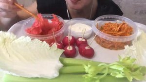 АСМР БЕЗ СЛОВ /  ИТИНГ ОВОЩЕЙ / CRUNCHY EATING SOUNDSASMR / ASMR VEGETABLES / NO TALKING /