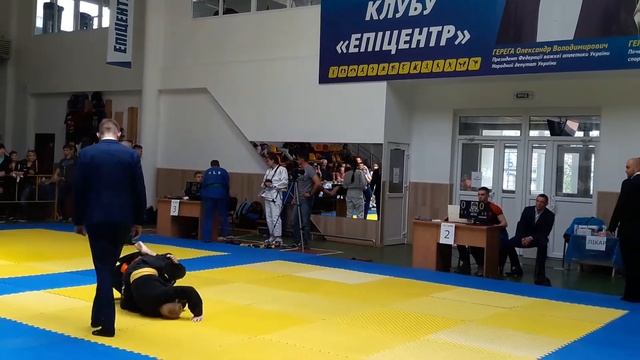 Дегтяр Даниил - 2-ая схватка Khmelnytskyi Brazilian jiu-jitsu OPEN Championship 2017 GI смотреть онлайн