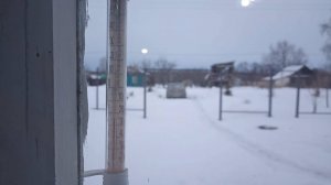 Резкие перепады температур с -3 до -25// наша птица в безопасности//ломаю крыльцо//