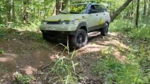 ВАЗ Тарзан 2111 в лесу