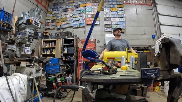 harvesting a 6.5 detroit from an old cube van