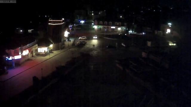 Вебкамера "Площадь Советская". Запись 17.04.2016 22:00:02 смотреть онлайн