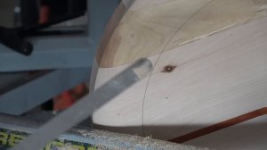 Точим сиденье для табуретки.