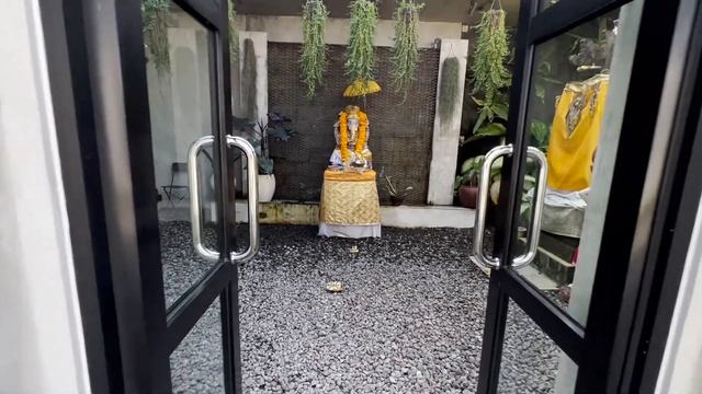 Bali Ubud Eat and Visit VLOG PART 1