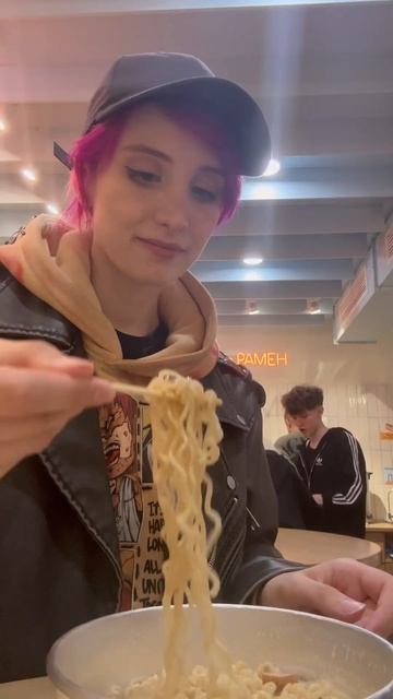 Продолжение 💙 #рамен #корейскаякухня #кафе #koreanfood #mukbang #ramen #ramennoodles #kono
