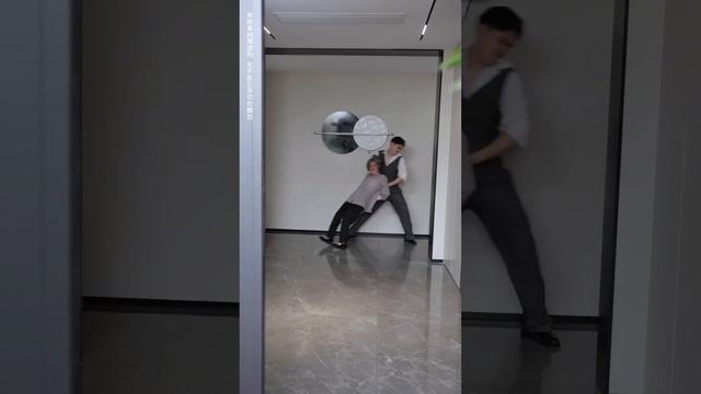 【殷殷慈母心】兒子成為首富總裁即將結婚，老奶奶從鄉下出發參加兒子婚禮，怎料被勢利眼的兒媳一家當成人販子百般羞辱，下一秒曝出真實身份他們傻眼了！ #短剧 #短剧推荐 #家庭剧