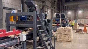 Линия производства поддонов / Pallets nailing mashine