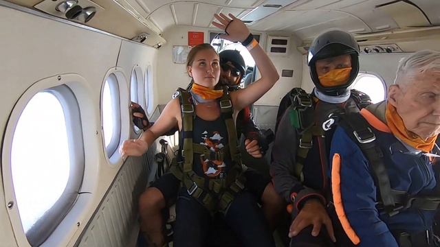 Tandem Skydive #4 at Skydive Orange - 09/18/20 (Grandfather/Granddaughter) смотреть онлайн