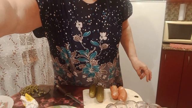 Салат оливье с зелёным горошком