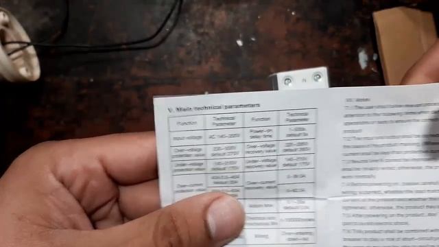 TOMZN Dual Display Adjustable Over Voltage Current and Under Voltage Protective Device 60A смотреть онлайн