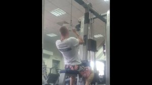 Тяга верхнего блока треугольная рукоять