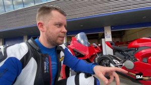 Ducati Panigale V2 2020 - Last V-Twin superbike? Full review