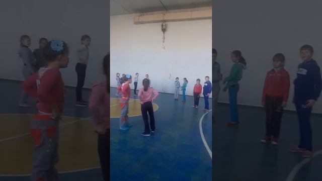 Посилка успіху.Тренування з гандболу смотреть онлайн