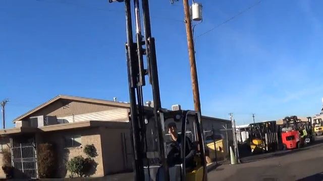 2005 Yale GLC030VXNUSE082 - 3000lb Capacity LP Forklift for Sale in Phoenix, AZ смотреть онлайн