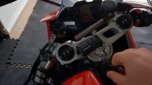 2023 Ducati Panigale V2 Walk around and cold start #ducati #panigalev2 #exhaust