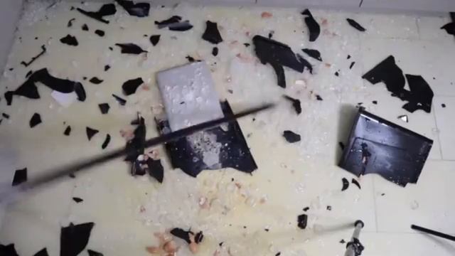 How To Fix a Water Damaged Laptop 0,5X Speed смотреть онлайн