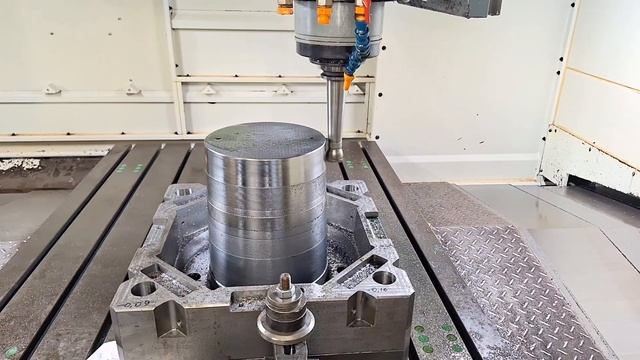 20-liter trash can. Punch finish.Контейнер для мусора 20 литров. смотреть онлайн