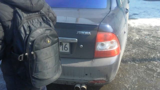 Какой-то чувак отпустил свою тачку до пола и как мы ржали над ним смотреть онлайн