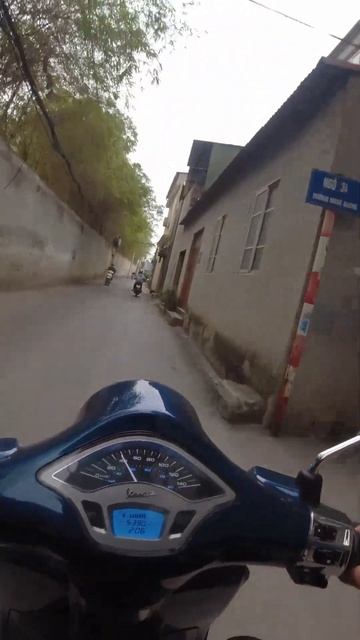 На скутере по Вьетнаму #скутер #вьетнам смотреть онлайн