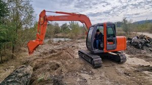 Excavator Hitachi ZX70