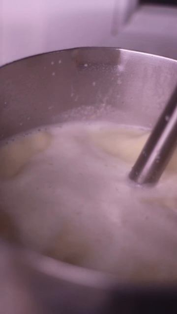 #diy #food ЭТО КЛАССНО ВКУСНО И БЫСТРО. Суп из сырков, замороженных овощей и бульона. За 10 минут смотреть онлайн