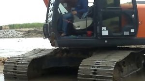 HITACHI ZAXIS200 5G คุณคูรอีกหนึ่งท่านคูรกิ๊ก