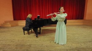 В.Солтан "Элегия" для флейты и фортепиано. Исп.А.Акимова, конц. Н.Волкова