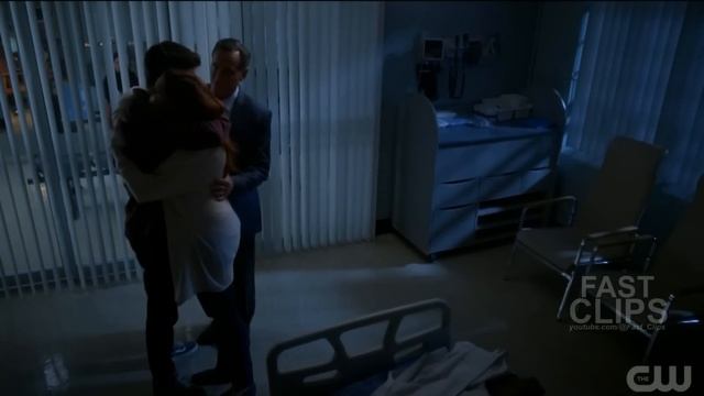 Barry's Final Moments with His Parents | The Flash 9x10 [HD] смотреть онлайн