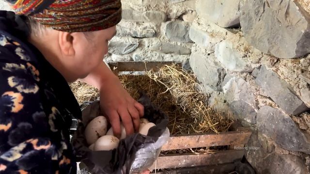 GRANDMA COOKING 50 KG STRAWBERRY! DÜRÜM AND ISLAK CAKE RECIPE! NATURAL JAM, COMPOTE AND JUICE