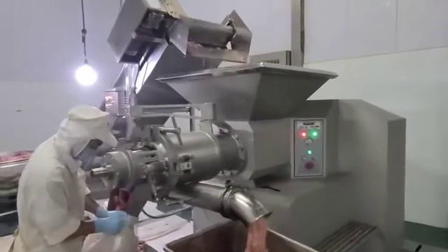 Мощнейший мясокостный сепаратор по птице Sunby 220 смотреть онлайн