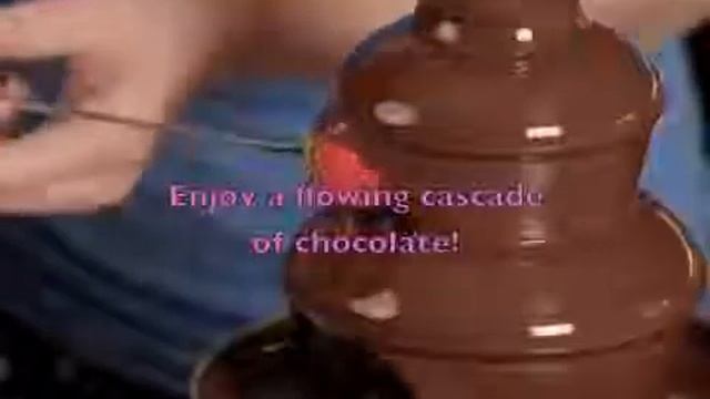Nostalgia Electrics Mini Chocolate Fondue Fountain CFF965 смотреть онлайн