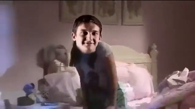 Версус Рикки F и Сони Мармеладовой за 17 секунд смотреть онлайн