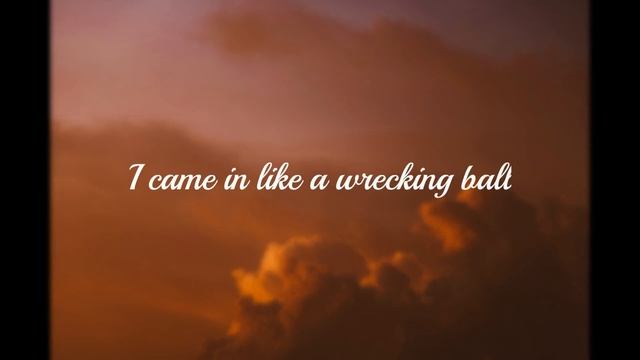 Miley Cyrus - Wrecking Ball (Lyrics) смотреть онлайн