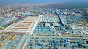 Гигант Центральной Азии: Взгляд с высоты на рынок Дордой в Бишкеке