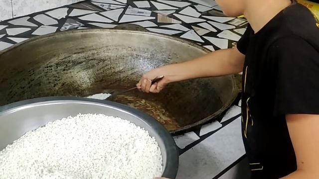 #плов #узбекскийПлов #узбекскаякухняНастоящий Узбекский плов.Плов из говядины. Плов. смотреть онлайн