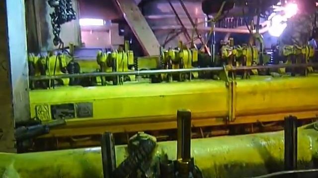 In engine room M/S Aleksey Tolstoy pr. 588 (Алексей Толстой)