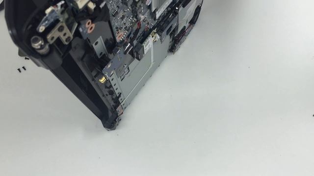 Terra Mobile 1513 Disassembly RAM Arbeitsspeicher Upgrade Aufrüsten HDD Festplatte Gehäuse öffnen смотреть онлайн